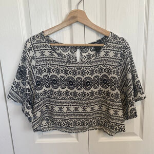 Women's Stoosh White & Black Crop Top Small Made USA Aztec Boho Revival Flowy